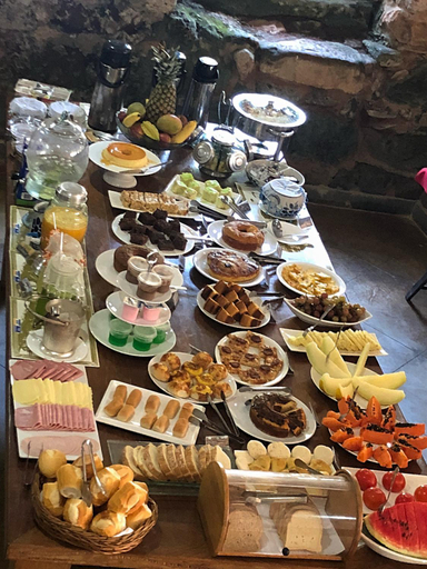 Food & Drinks