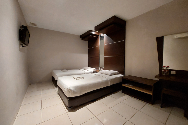 Bedroom 6