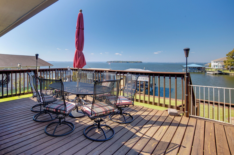 Others 1, Spacious Livingston Home w/ Private Boat Dock, Polk