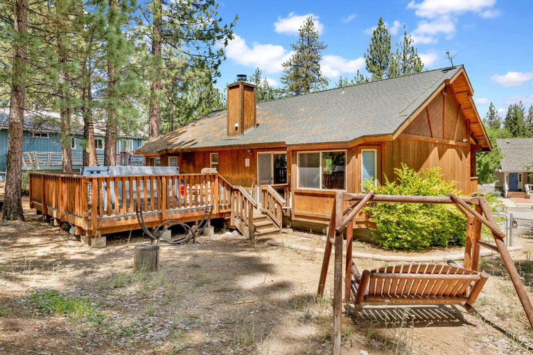 Exterior & Views 2, Little Cubs Cabin #1986, San Bernardino