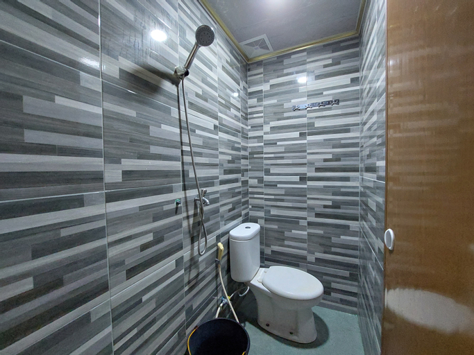 Bathroom 3