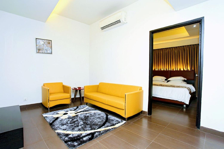 Bedroom 3, D'more Dhaka Hotel & Resort, Dhaka