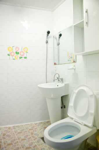 Bathroom 3, Hotel Hanlimhang, Jeju
