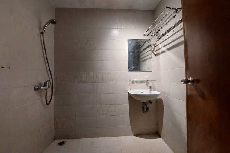 Bathroom 6