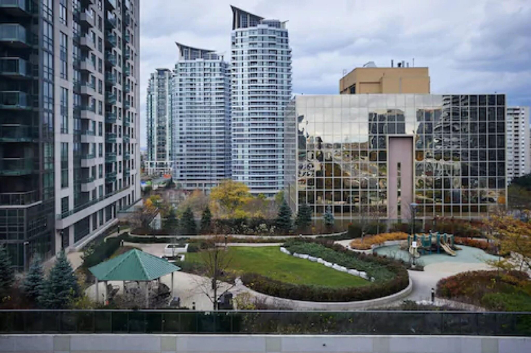 Exterior & Views 2, Delta Hotels Toronto Mississauga, Peel