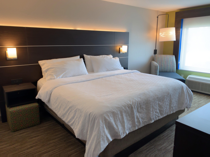 Bedroom 14