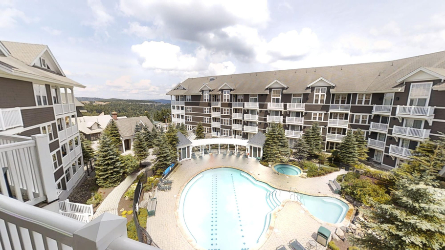Exterior & Views 2, Allegheny Springs, Pocahontas