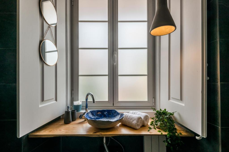 Bathroom 4