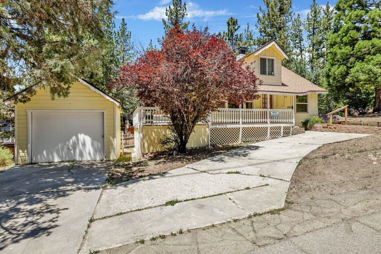 Exterior & Views 2, Sunshine Cabin #2324, San Bernardino