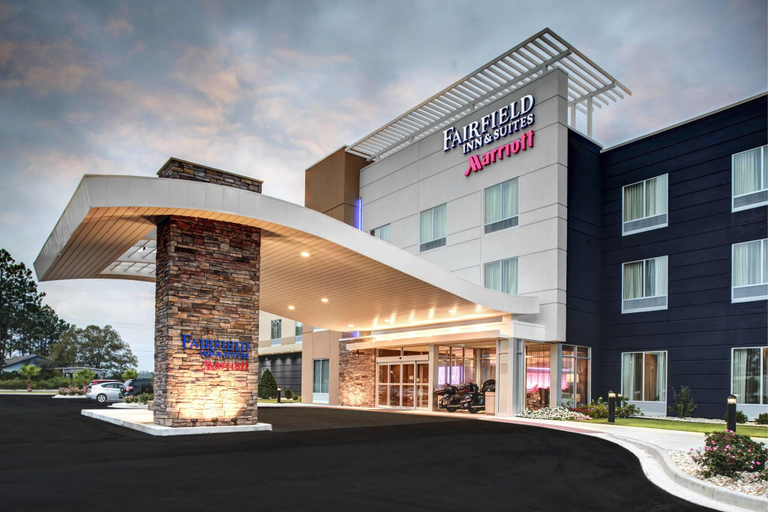 Exterior & Views 2, Fairfield Inn & Suites Douglas, Coffee