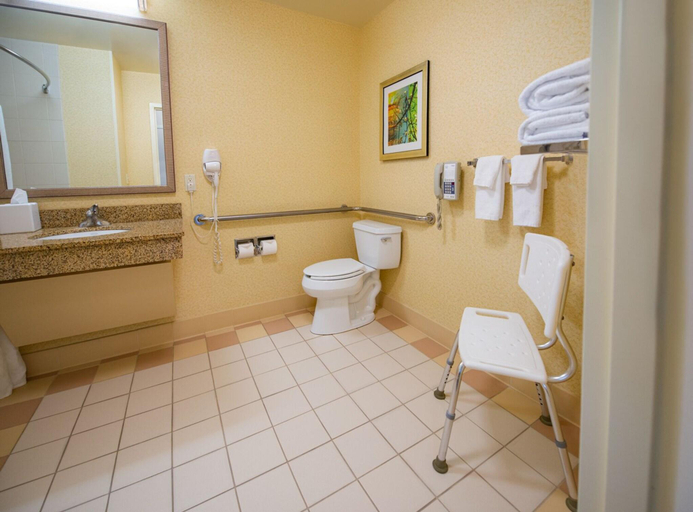 Bathroom 5, Fairfield Inn & Suites Wausau, Marathon