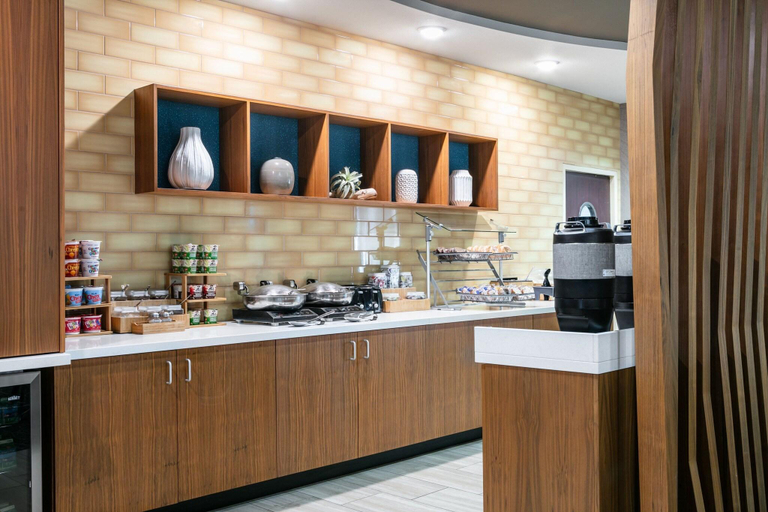 Food & Drinks 5, SpringHill Suites Cheyenne, Laramie