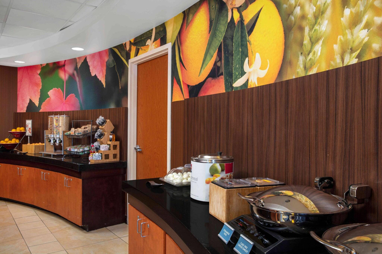 Food & Drinks 5, Fairfield Inn & Suites Augusta, Richmond