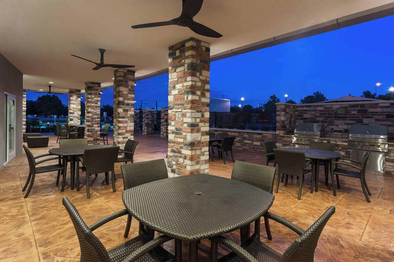 Food & Drinks 4, Residence Inn Houston West/Beltway 8 at Clay Road, Houston