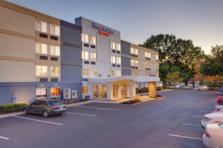 Exterior & Views 2, Fairfield Inn Amesbury, Essex