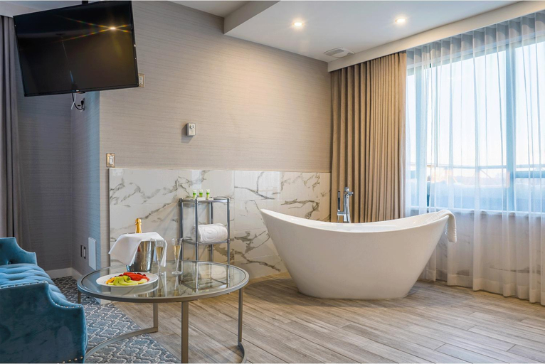 Bathroom 5, Executive Plaza Hotel Conference Ctr Coquitlam BC, Greater Vancouver