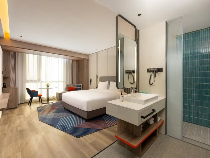 Bedroom 24