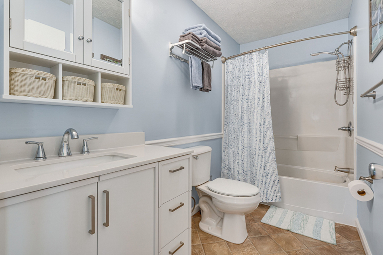 Bathroom 3, Blue Heron Cottage With Game Room, Deck & Hot Tub, Hocking