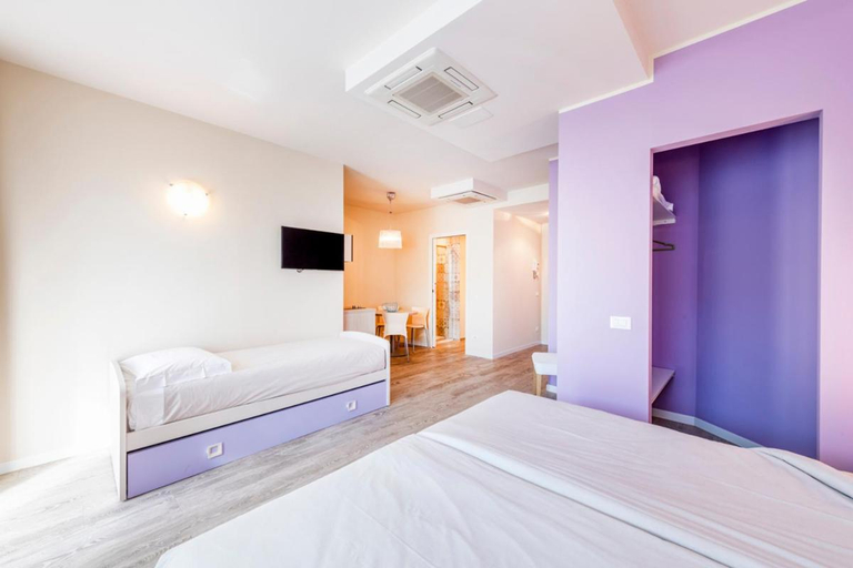Others 3, Residence Lenno, Como