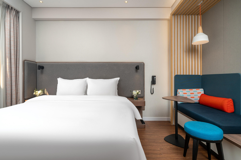 Bedroom 30
