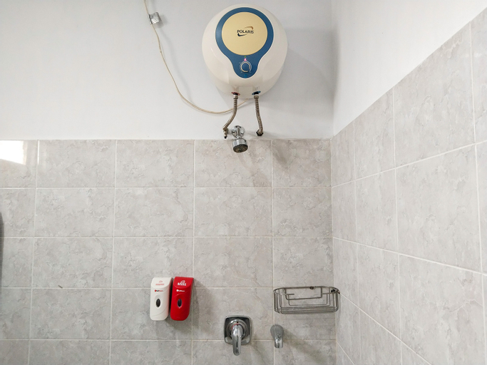 Bathroom 4