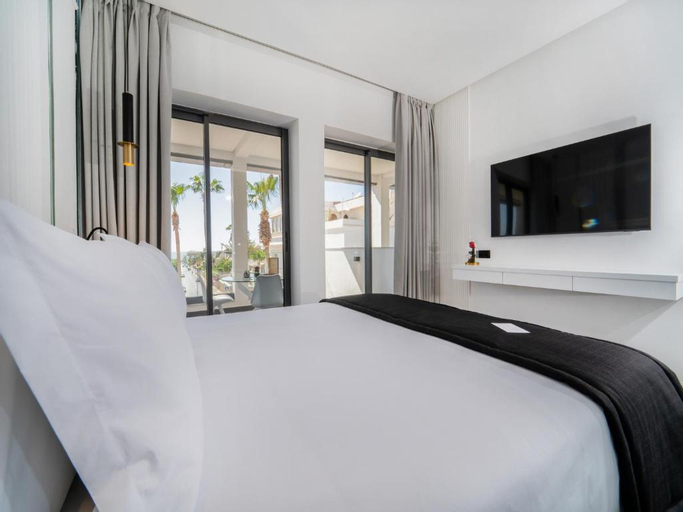 Bedroom 12