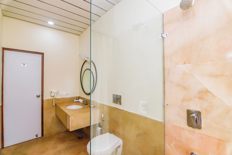 Bathroom 3, Green n Breeze Resorts, Dehradun