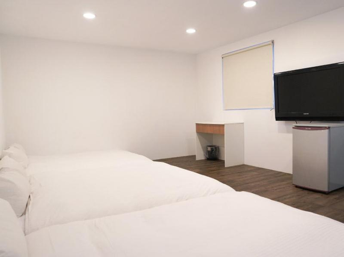 Others 3, Dan Lee Inn, Pingtung