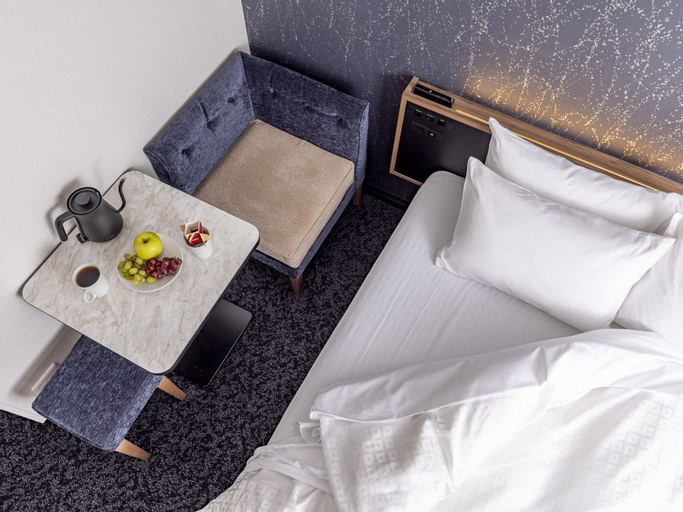 Bedroom 12