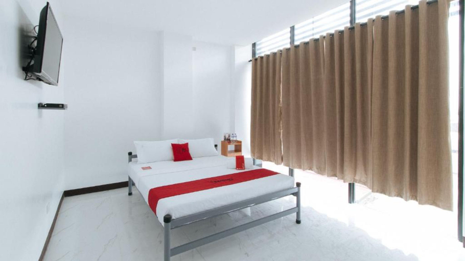 RedDoorz @ Good 101 Parañaque Room Type - RedDoorz Deluxe Room