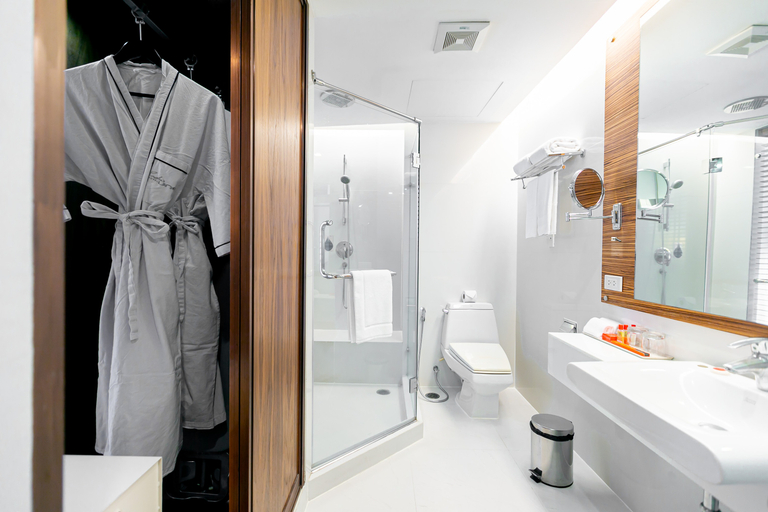 Bathroom 5, Sacha's Hotel Uno Asoke Sukhumvit Bangkok, Wattana