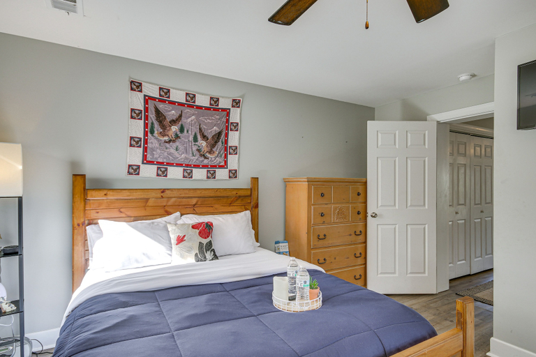 Bedroom 3, Pet-Friendly Lakehouse: View Tower + Fire Pit!, Saluda