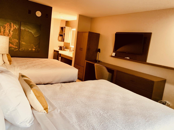 Bedroom 4, Zion Canyon Lodge, Washington