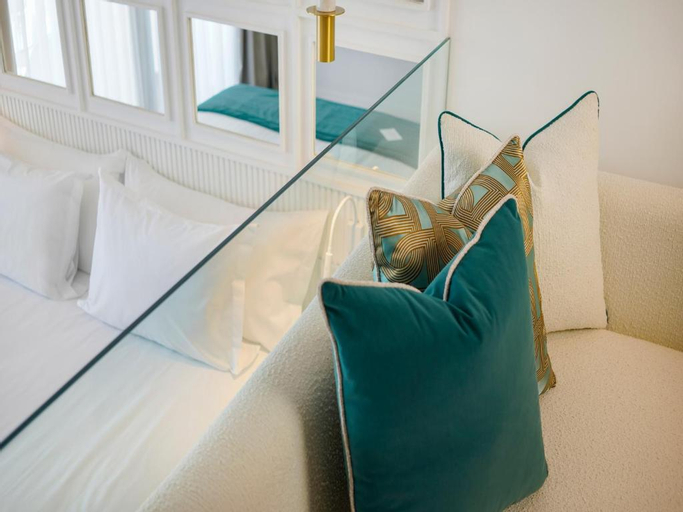 Bedroom 18