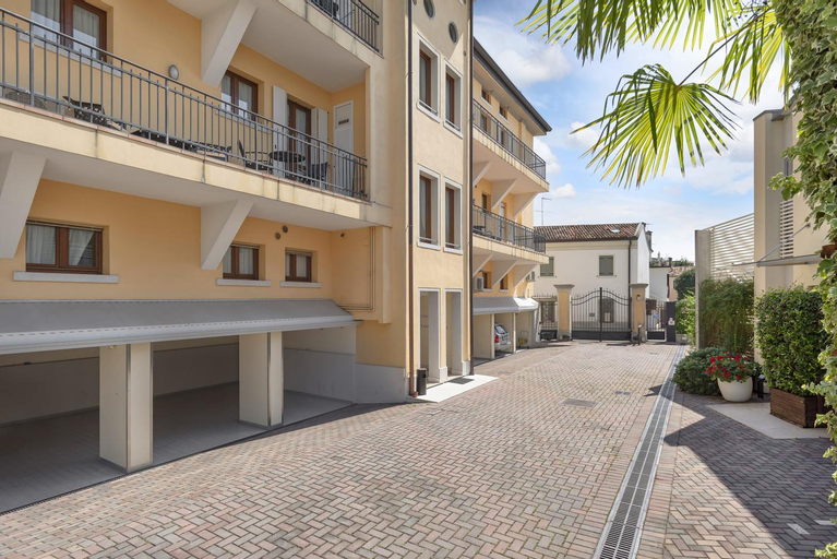 Exterior & Views 1, Palazzo Brando - Living Apartments, Treviso