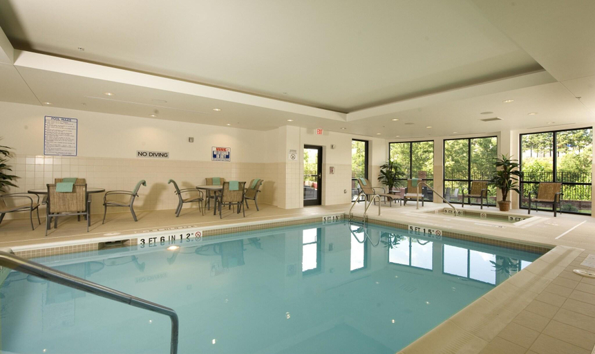 Sport & Beauty, Courtyard By Marriott Atlanta Budorf Mall, Gwinnett