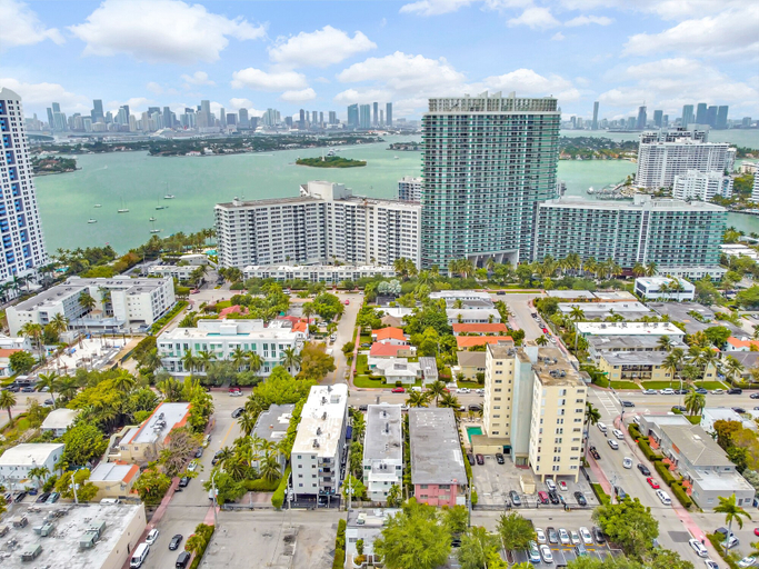 Others 4, West Deco Boutique Apartments, Miami-Dade