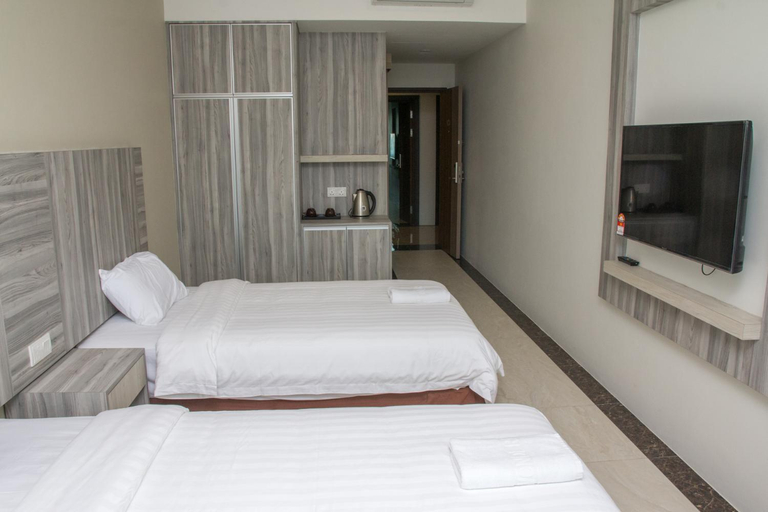 Bedroom 2, GRAND WONDERFUL HOTEL, Sibu