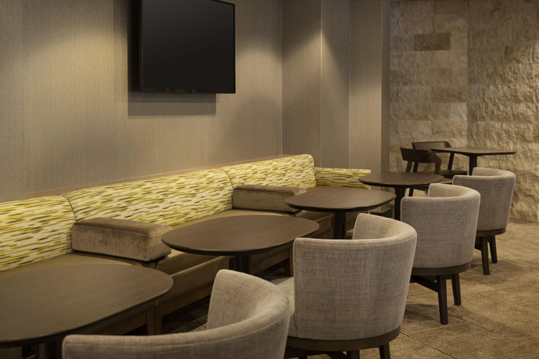 Food & Drinks 5, SpringHill Suites Fort Worth University, Fort Worth