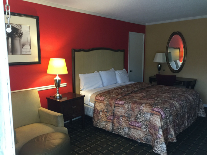 Bedroom 2, Stay Express Inn & Suites - Demopolis, Marengo
