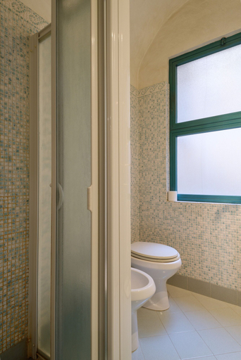 Bathroom 3, Morelli 3, Lecce