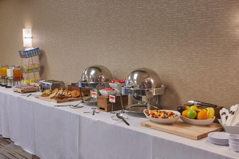 Food & Drinks 5, Courtyard by Marriott Detroit Dearborn, Wayne