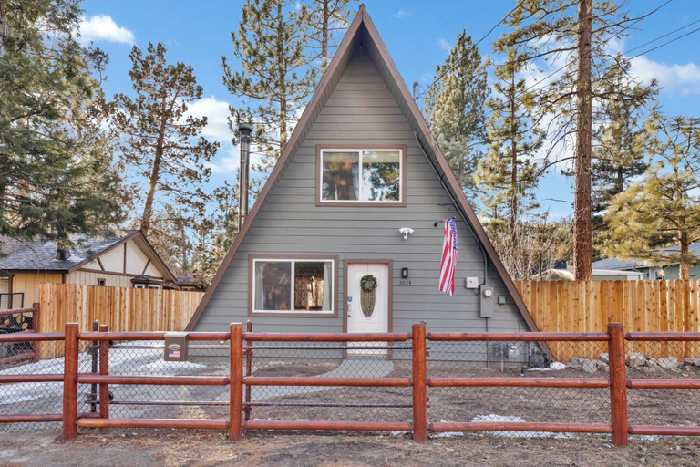 Exterior & Views 2, THE Pyramid IN BIG Bear #2124, San Bernardino