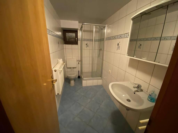 Bathroom, Privatzimmer Hasselroth, Main-Kinzig-Kreis