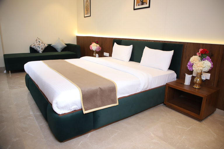 Bedroom 3, Pink Villa Boutique Hotel, Meerut
