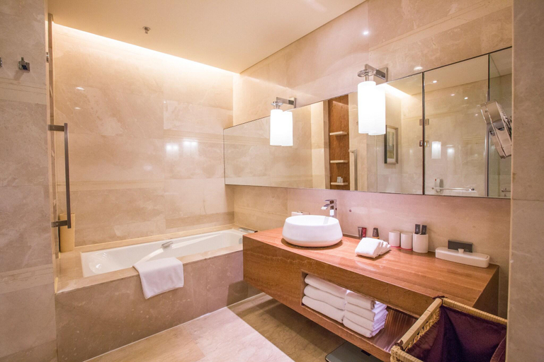 Bathroom 5, The Lakeview, Tianjin -- Marriott Executive Apt, Tianjin
