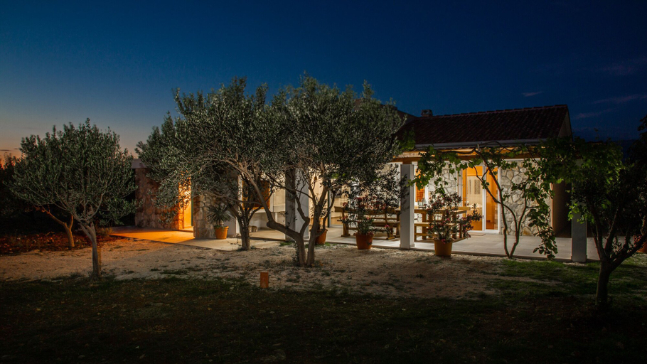 Exterior & Views 2, Villa Tina with Private Pool, Novalja