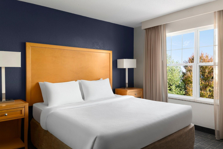 Bedroom 3, Residence Inn Neptune at Gateway Centre, Monmouth