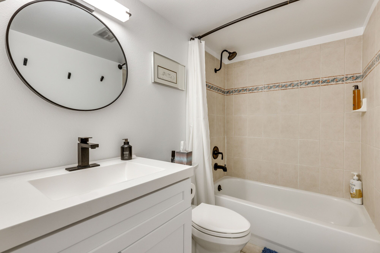 Bathroom, Walk to Winter Park Bus From Fraser Condo!, Grand