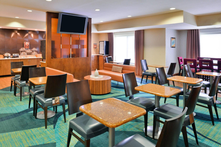 Food & Drinks 5, SpringHill Suites Pinehurst Southern Pines, Moore